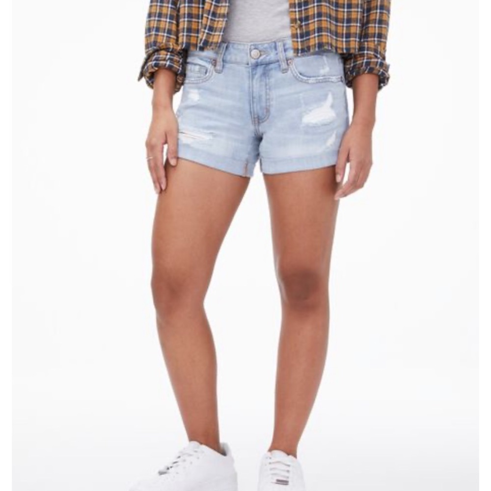 LOW RISE JEAN SHORTS